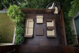 N85 Residence by Morphogenesis is Big Enough to House Three Generations