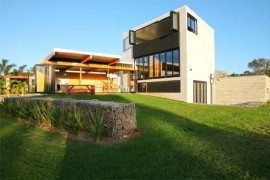 Cooper Beach House – beauty on a budget
