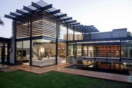Harmonious modern residence in South Africa
