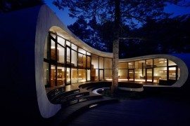 Fantastic futuristic residence in the woods