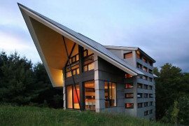 Surprising architecture in a rural area: La Cornette by YH2 Architects