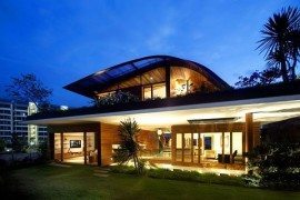 Garden-based modern residence with a wonderful panorama (The Meera House)