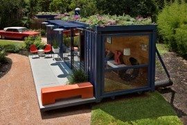 Intelligent guest accommodation: Container Guest House by Poteet Architects