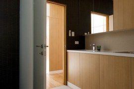 Timber House, An Arresting Beauty
