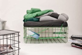 Wire box acting as a table/stool/chair: Kuli by Felix Haeffner and Julia Wolf