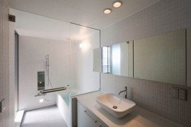 OH House by Atelier Tekuto Boasts Voluminous Interiors