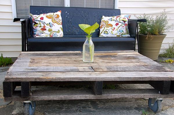 Outdoor Tables Made From Pallets