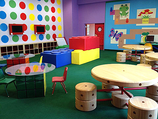 kids playroom table and chairs