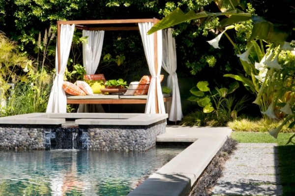 Creating a Backyard Oasis: 26 Sleek Pool Designs