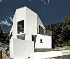 white minimalist home in japan