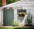 Vintage farmhouse decorating