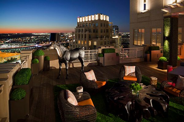 Apartment balcony lighting: great installation on a small ...