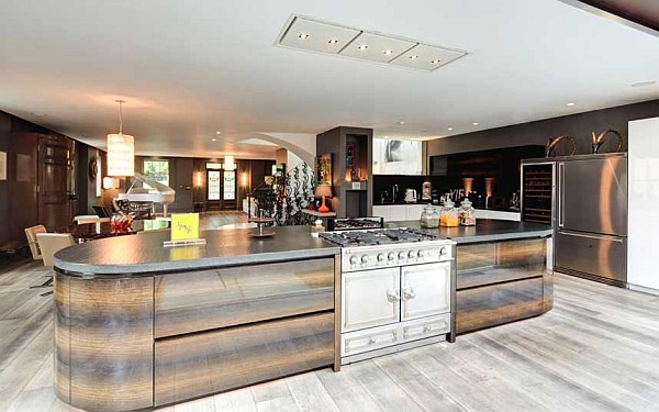 Large Luxury Kitchen with Islands | 600 x 375 · 62 kB · jpeg