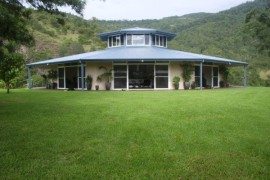 Everingham Rotating House: Cool spinning home offers a multitude of views!