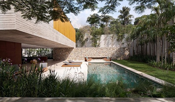 Ipes House Marcio Kogan 2 Ipes House: Boxed delight wrapped up in wood and concrete