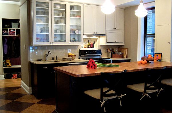 Classic modern small kitchen remodel with white upper and 