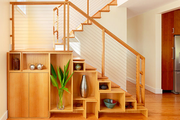 Compact stairs with classy shelf space