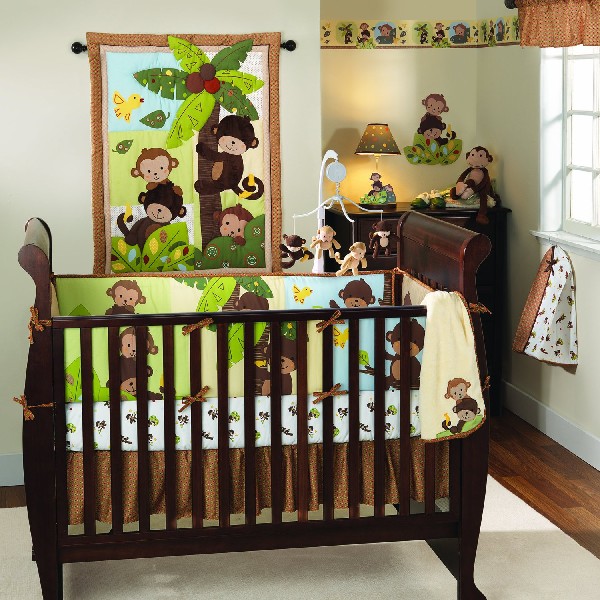 boys colorful baby bedding for boys with an animal theme