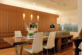 Oversize Kitchens: How to Include Comfortable Dining Space