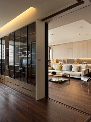 Apartment With A Retractable Interior Wall