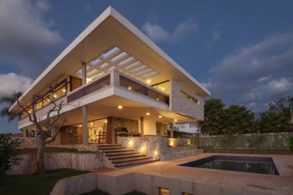 Modern Home in Brazil Exudes Elegance with Stylish Contemporary ...