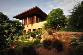 South Indian Retreat Combines Cool Local Architectural Elements with Modern Design