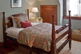 Creative Under Bed Storage Adds Space to Your Bedroom