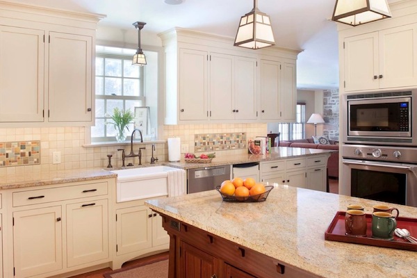 lighting kitchen ideas Under Cabinet Lighting Adds Style and Function to Your Kitchen