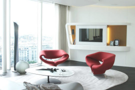 Refined Russian Penthouse Amalgamates Extravagance and Elegance