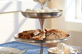 Metallic Decor That Adds Subtle Sparkle to Your Interior