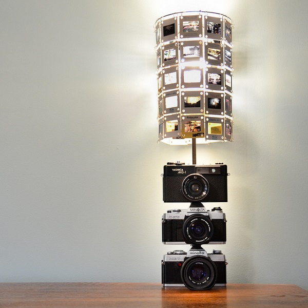 Camera-shaped-lamp-DIY.jpg