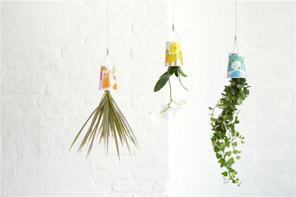 Colorful hanging planters with a retro touch by boskke 