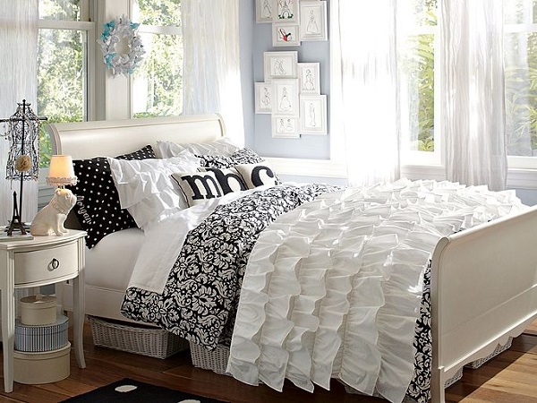 Chic Black and White Bedding for Teen Girls