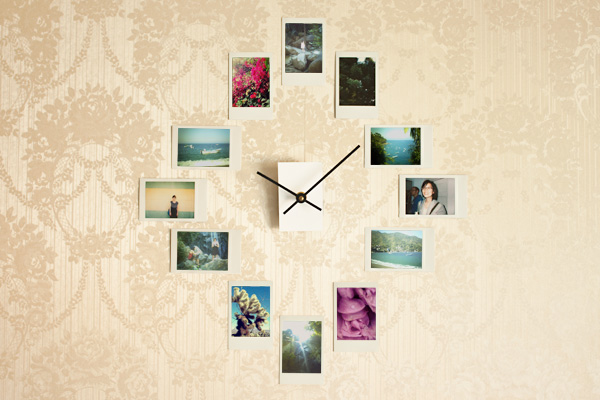 Diy clock with photo frames