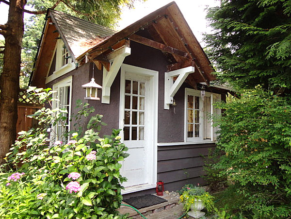 Garden Cottages and Small Sheds for Your Outdoor Space