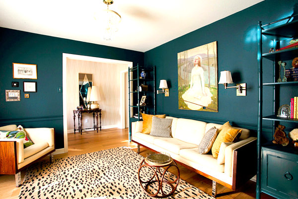 deep teal wall color living room