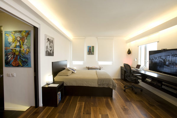 Cool bedroom with a sleek and polished look Small bachelor pad bedroom ...