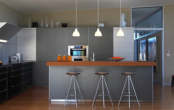 Brilliant modern kitchen with plenty of metallic hues