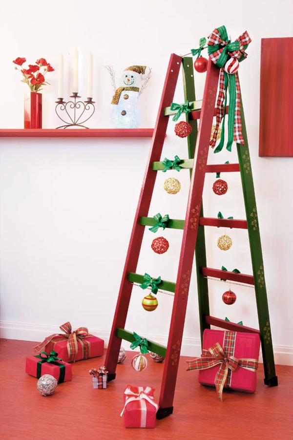 Christmas-themed decorations put the ladder to good use!