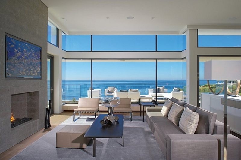Incredible Beach House In California Brings The Ocean Indoors!
