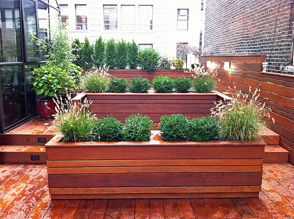 Planters-filled-with-manicured-greenery.jpg