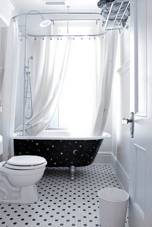 Custom-painted-bathtub-brings-the-night-sky-indoors.jpg