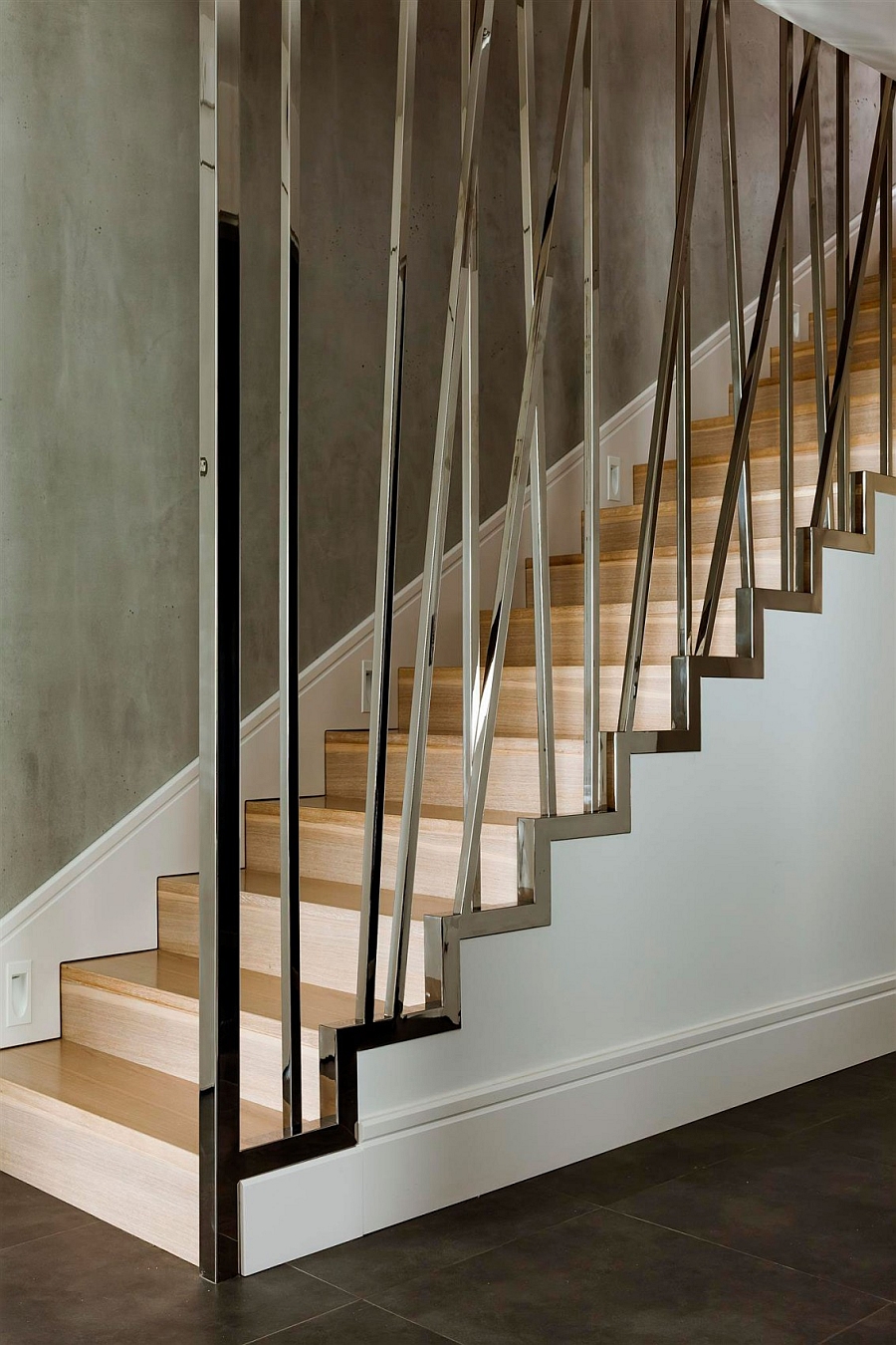 Minimalist Stair Railing Design for Large Space