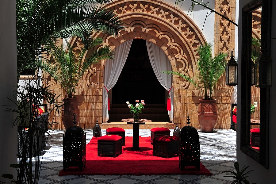 Moroccan patios, courtyards ideas, photos, decor and inspirations