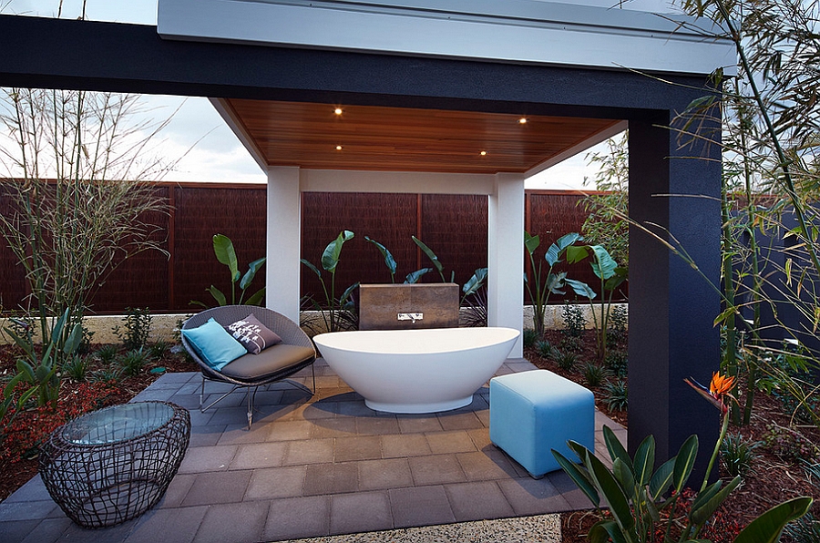 Give the porch an unexpected twist with the bathtub [Design: Ventura Homes]