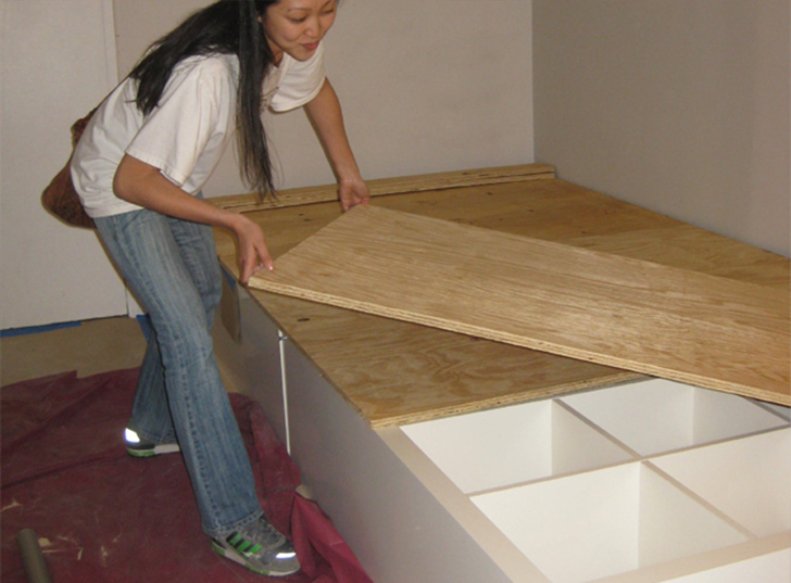 making a platform bed with headboard