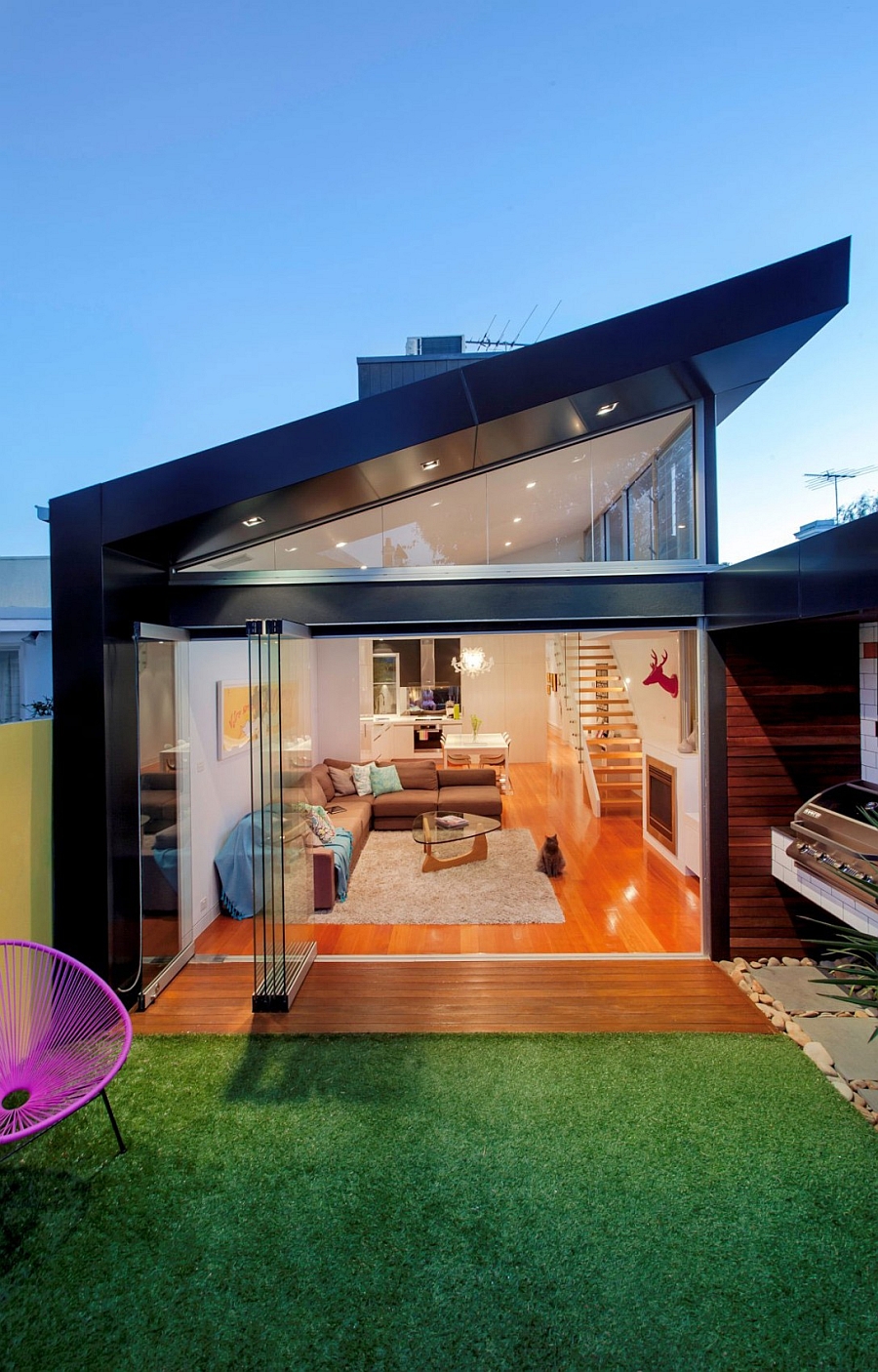 Traditional Victorian Home Transformed with a Glassy Modern Extension