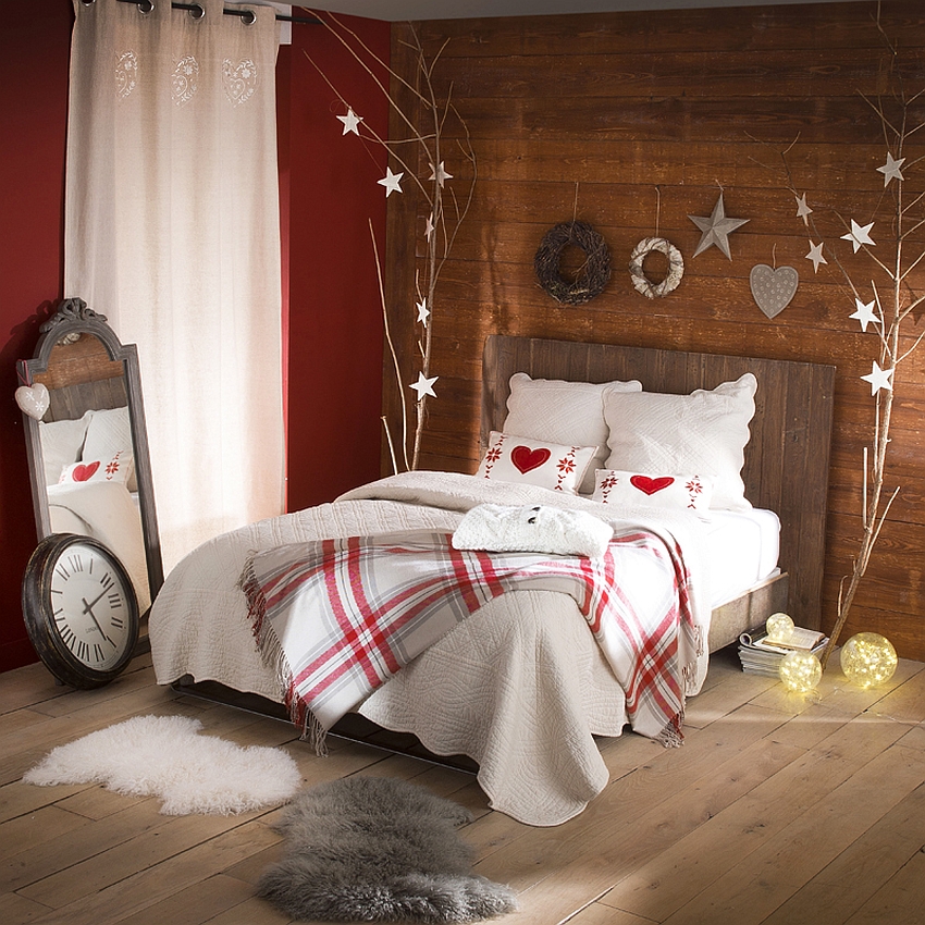 Gorgeous Christmas bedroom decor idea with rustic beauty [From: Uratex]