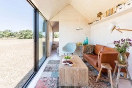 Spanish Fir wood from regulated forests shapes the interior of the micro home