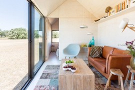 Concrete prefabricated house - interior design